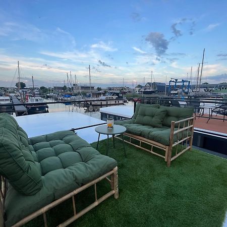 Cosy Tiny Houseboats Near Beach And Restaurants By Weltevreden Experience Ζεεβόλντε Εξωτερικό φωτογραφία