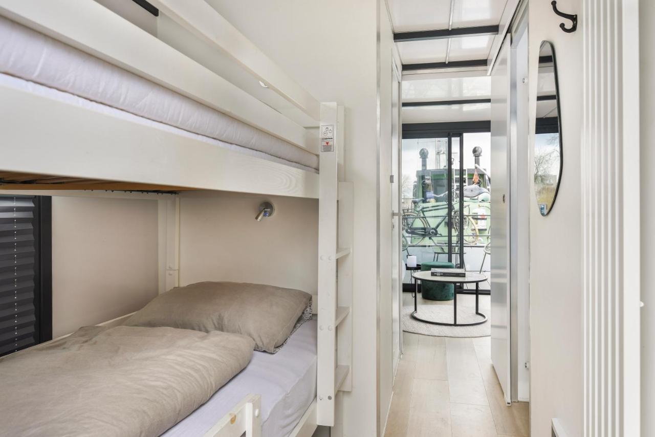 Cosy Tiny Houseboats Near Beach And Restaurants By Weltevreden Experience Ζεεβόλντε Εξωτερικό φωτογραφία