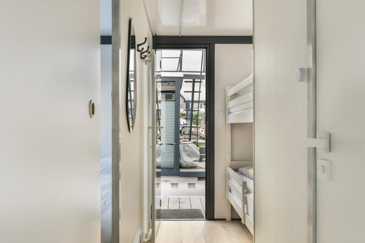 Cosy Tiny Houseboats Near Beach And Restaurants By Weltevreden Experience Ζεεβόλντε Εξωτερικό φωτογραφία